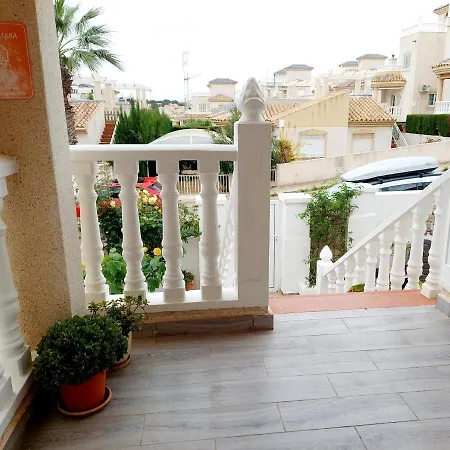 Villa Fabulous Detached Large 5 Bedrooms 3 Bathrooms Backing Onto Golf Course Villamartin (Valencia)