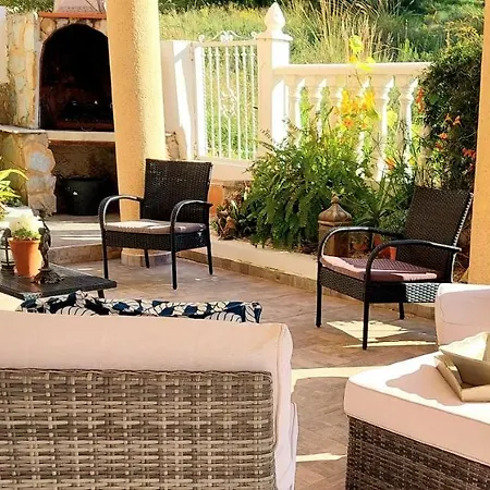 Villa Fabulous Detached Large 5 Bedrooms 3 Bathrooms Backing Onto Golf Course Villamartin (Valencia)