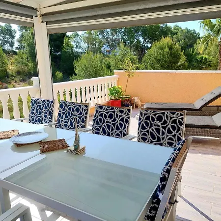 Fabulous Detached Large 5 Bedrooms 3 Bathrooms Backing Onto Golf Course *