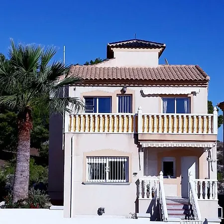 Fabulous Detached Large 5 Bedrooms 3 Bathrooms Backing Onto Golf Course *